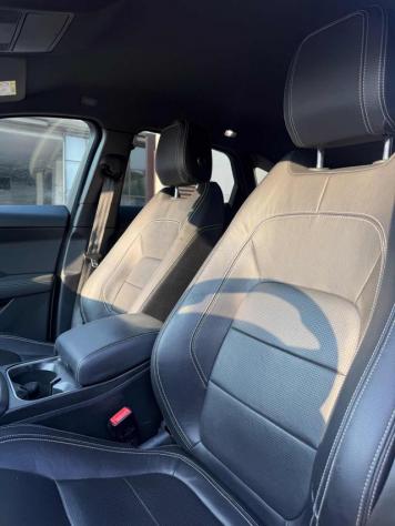 JAGUAR E-Pace 2.0D 150 CV AWD aut. R-Dynamic S rif. 24101175 - Foto 10