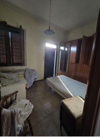 Porzione di casa indipendente con box e rustico su due livelli - Foto 8