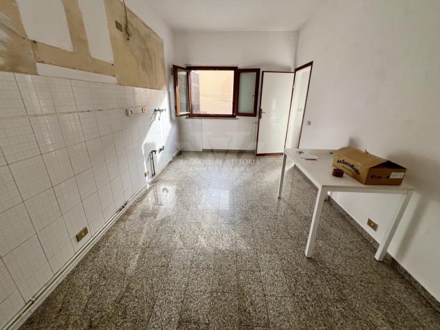 APPARTAMENTO di 5 vani e di 60 mq (PIETRASANTA - Pietrasanta ) rif. 744/VE - Foto 15