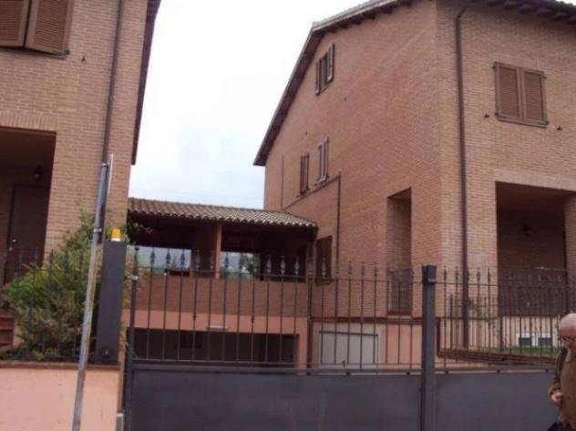Immobile in asta di 73 m² in vendita a Trevi - Foto 2