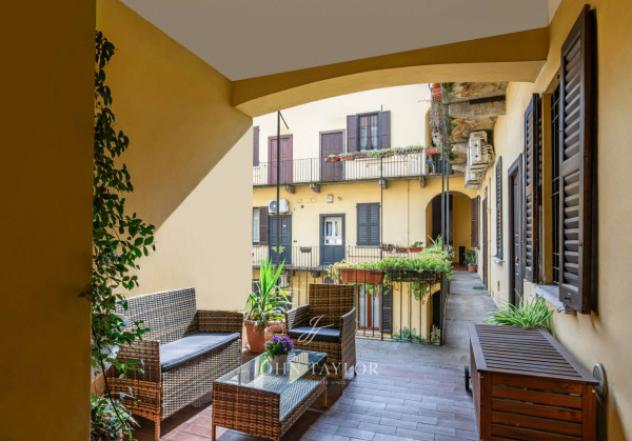 Appartamento di 80 m² con 5 locali in affitto a Milano