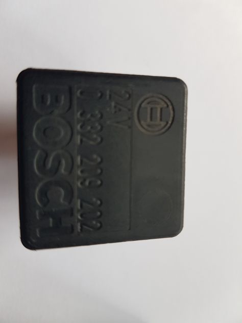 Relè bosch 24 volt 332 209 202 5 pz con dettagli in foto - Foto 2