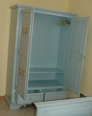 Cameretta singola, in legno massiccio con disegni dipinti - Foto 5