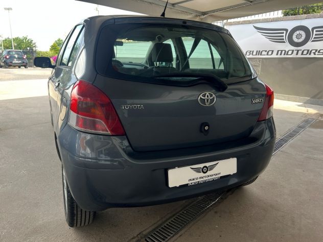Toyota Yaris 5p 1.3 100 CV - Perfetta - Garanzia - Foto 4