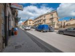 Locale Commerciale in vendita a Caltagirone