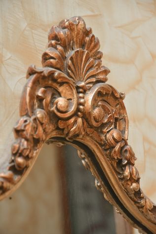 Specchiera da Parete Antica in Legno Intagliato e Dorato - Stile Barocco - Foto 2