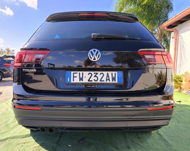 Volkswagen Tiguan 2.0 TDI SCR DSG Business BlueMotion Technology - Foto 6
