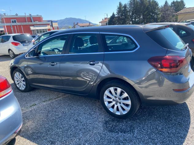 Opel Astra 1.7 CDTI 110CV Sports Tourer Cosmo - Foto 7
