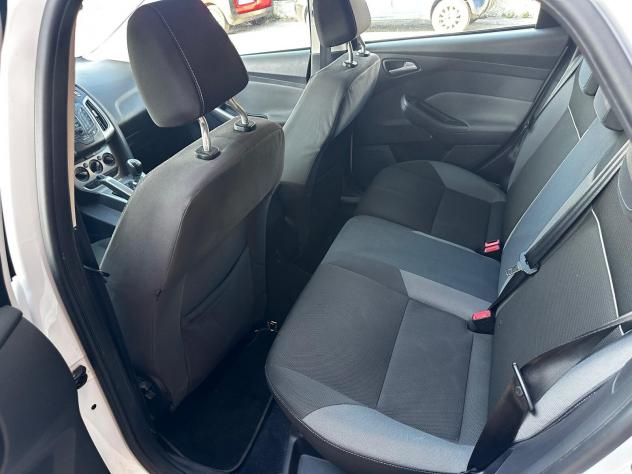 Ford Focus 1.6 TDCi 115 CV Titanium - Foto 10