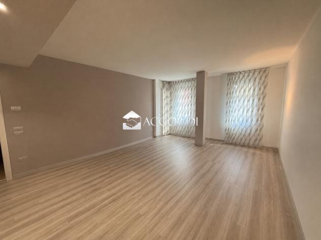 RIF.LLA22 - APPARTAMENTO ELEGANTE RISTRUTTURATO CON AMPIO TERRAZZO ABANO TERME - Foto 19