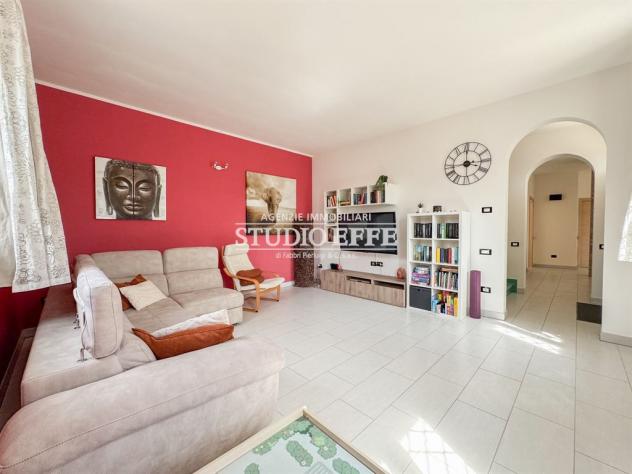 Villa indipendente con parco completamente ristrutturata - Foto 12