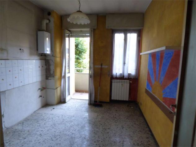 V001510 - BOVISIO CENTRO 3 LOCALI CUCINA ABITABILE DA RISTRUTTURARE - Foto 4