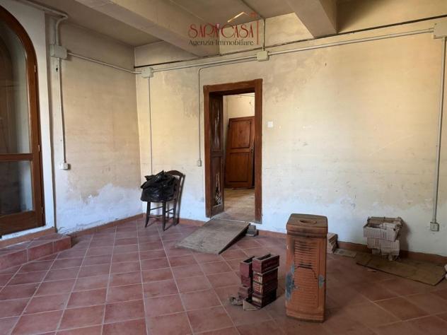 Casa indipendente su lotto di circa 1200 mq con laboratorio e proservizi - Foto 8