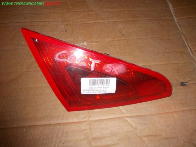 FANALE POST. PARTE INT. S. MITSUBISHI COLT (Z30) CZ3  Parti elettriche  Fanaleria  Fanali  Fanale post. sx. MITSUBISHI - COLT CZ3 - 01-02-2005 - 01-01