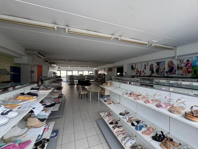 Capannone commerciale in vendita a Altopascio 1400 mq Rif: 1327748 - Foto 4
