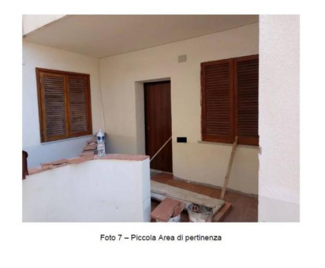 Immobile in asta di 98 m², box auto in vendita a Aci Catena - Foto 2