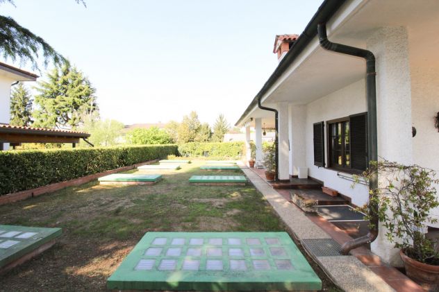 VILLA SINGOLA CON GIARDINO E BOX QUADRUPLO SEGRATE / VILLAGGIO AMBROSIANO - Foto 5
