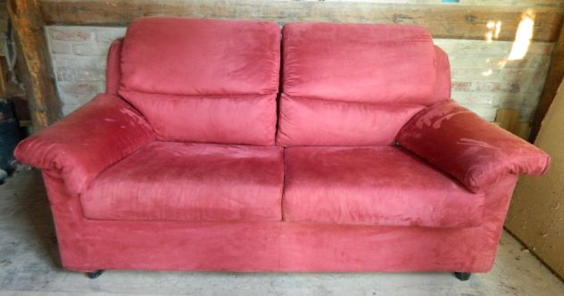 Divano due posti in velour bordeaux