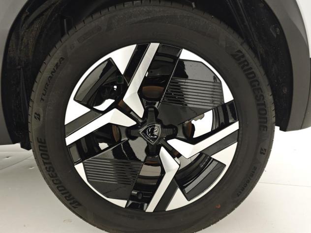 Peugeot 2008 Hybrid 145 e-DCS6 Allure - Foto 9