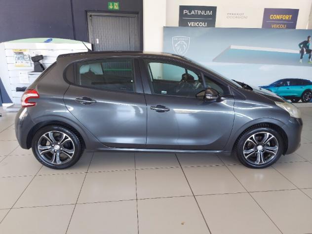 PEUGEOT 208 1° serie 1.4 HDi 68 CV 5 porte Active - Foto 8