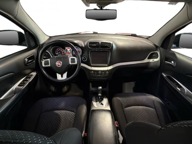 FIAT Freemont 2.0 MultiJet 16v 170cv automatica AWD Urban - Foto 9