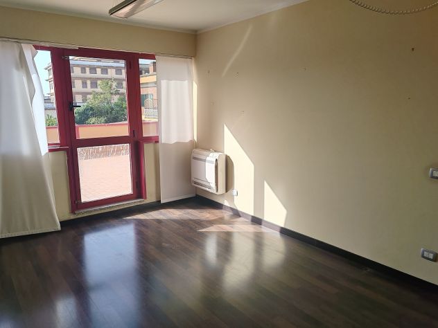 POMEZIA (RM) Via dei Castelli Romani Palazzina di soli uffici e negozi - Foto 3