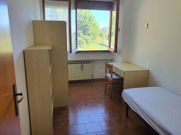 Affittasi camera singola a studentesse. - Foto 2