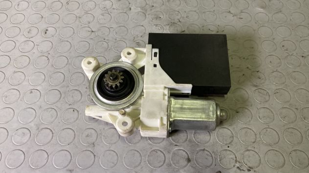 Motorino alzacristallo anteriore DX Volvo V50 del 2005 (30737681) - Foto 2