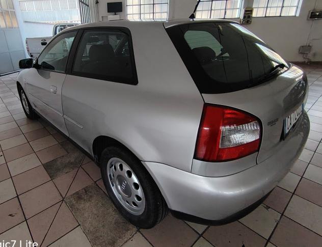 Audi A3 1.9 TDI/110 CV cat 3p. Attraction - Foto 8