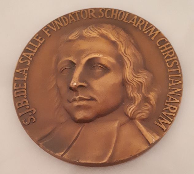 Medaglia S.J.B. DE LA SALLE FVNDATOR SCHOLARVM CHRISTIANARVM 1937. - Foto 2