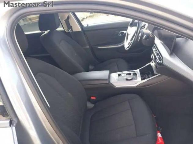 BMW 318 Serie 3 G21 2022 Touring 318d Touring mhev 48V aut rif. 24184801 - Foto 8