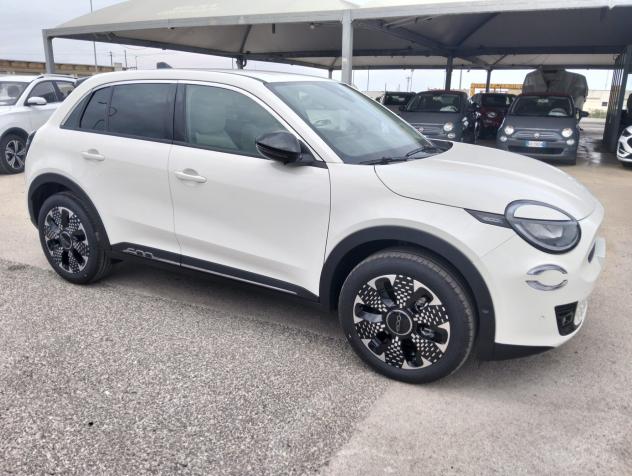 Fiat 600 Hybrid 110 CV DCT MHEV La Prima KM 0 - Foto 10