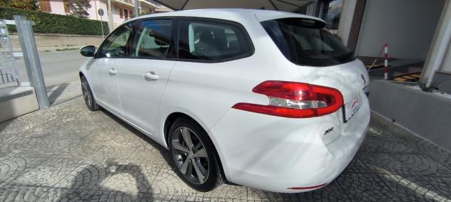 Peugeot 308 BlueHDi 130 S&S SW Allure - Foto 8