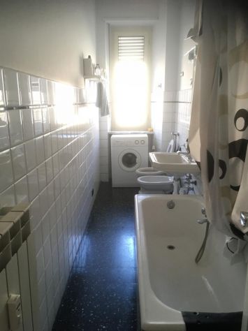 CERCASI 1 STUDENTESSA per l’affitto di 1 camera singola in zona Lingotto - Foto 9