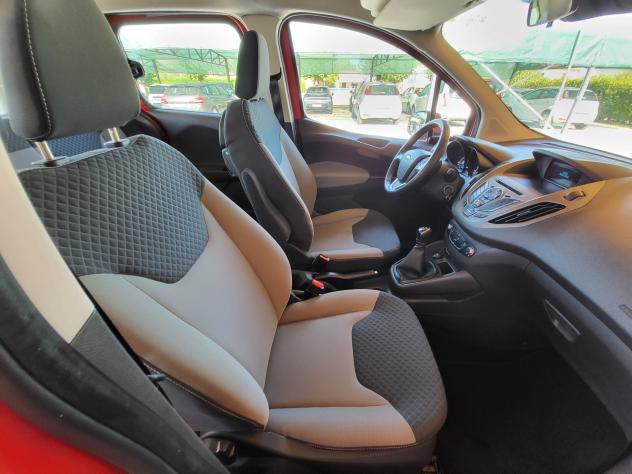 Ford Tourneo Courier 1.5 TDCI 75 CV Sport - Foto 9