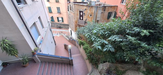 Appartamento con ampi spazi esterni in Salita degli Angeli (Dinegro) - Foto 9