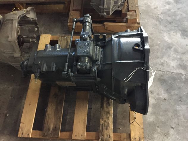 Cambio USATO NISSAN M5-25F