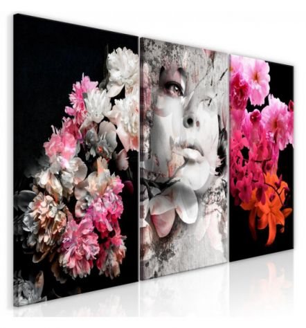 Quadro Con La Regina Di Fiori Cm. 120x60 - ARREDALACASA