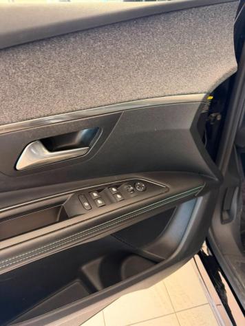 PEUGEOT - 3008 - Hybrid 225 e-EAT8 Allure Pack - Foto 10