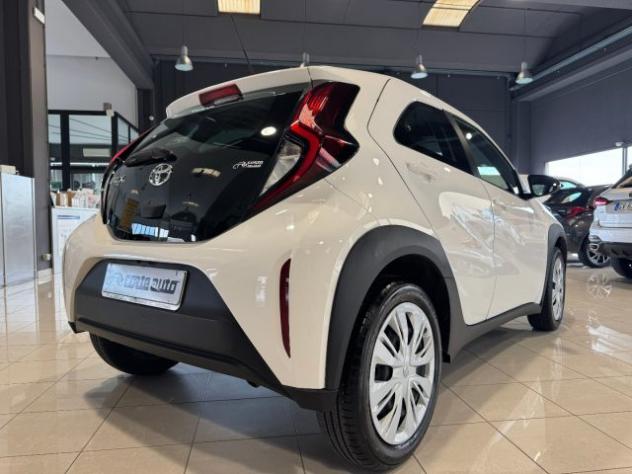 TOYOTA Aygo X 1.0 VVT-i 72 CV 5 porte Active S-CVT PREZZO REALE rif. 24159720 - Foto 3