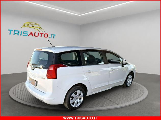 PEUGEOT 5008 1.6 HDI Business NEOPATENTATI (7 POSTI) - Foto 4