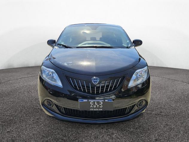 Lancia Ypsilon 1.0 FireFly 70cv Hybrid - Foto 2