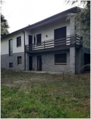 Immobile in asta di 367 m² con più di 5 locali e box auto doppio in vendita a Bulgarograsso - Foto 5