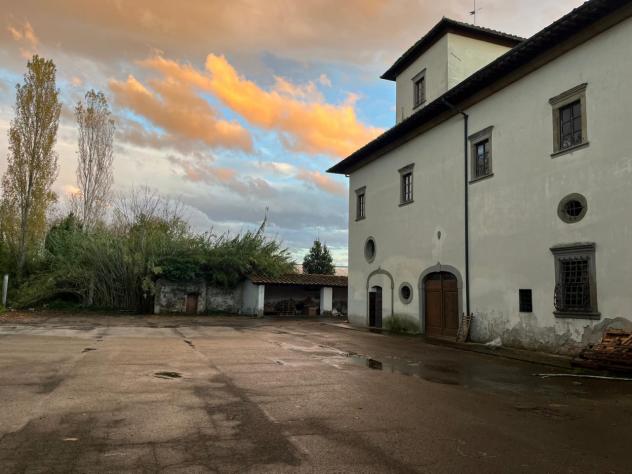 VILLA di 30 vani e di 1380 mq (CAMPI BISENZIO) rif. L1340_3 - Foto 5
