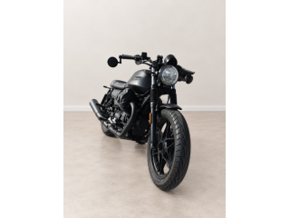 Moto Guzzi V7 III Stone Night Pack 2020 - 11.242 km