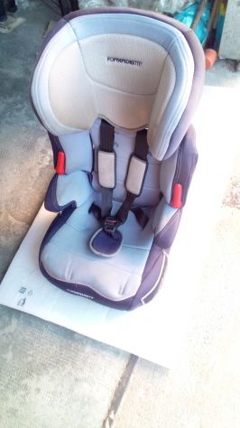 Seggiolino auto