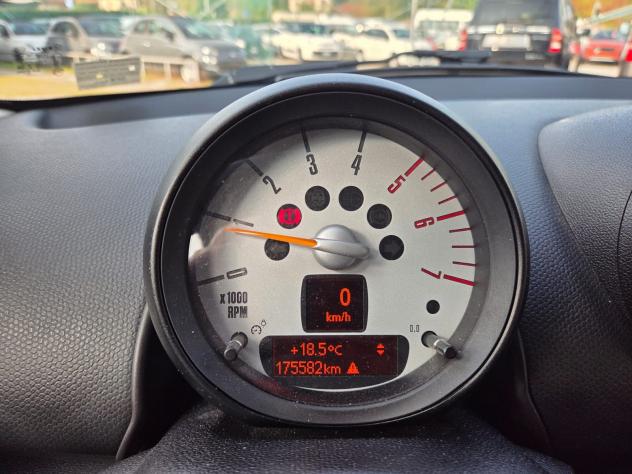 MINI Countryman Cooper D 1.6 112cv - Foto 10