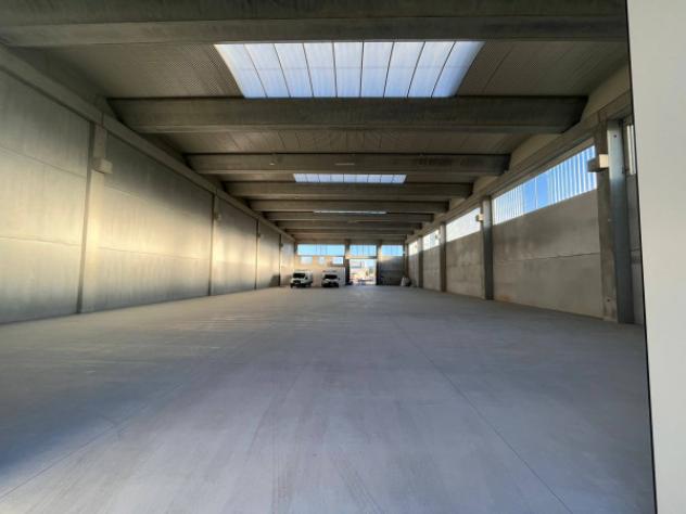 Immobile di 1150 m² con 2 locali in affitto a Montichiari - Foto 14