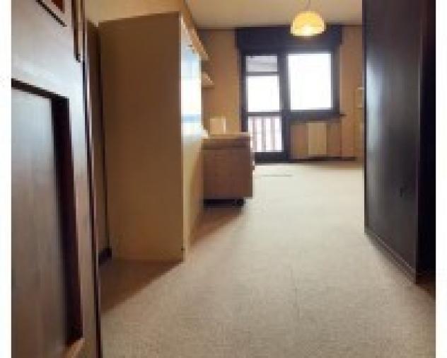 Appartamento con 4 posti letto co terrazzo vivibile PANORAMICO IN VENDITA A SESTRIERE - Foto 9