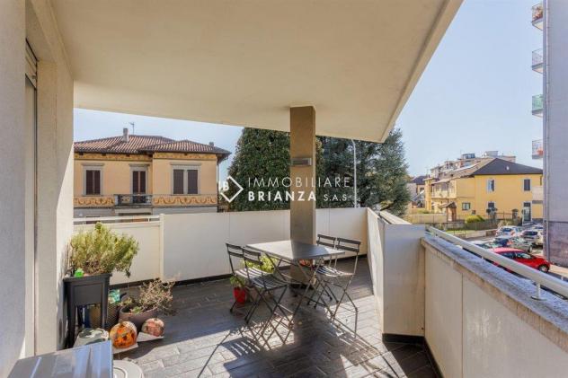 USMATE VELATE: IN VENDITA TRE LOCALI + SERVIZI E TERRAZZO. - Foto 8